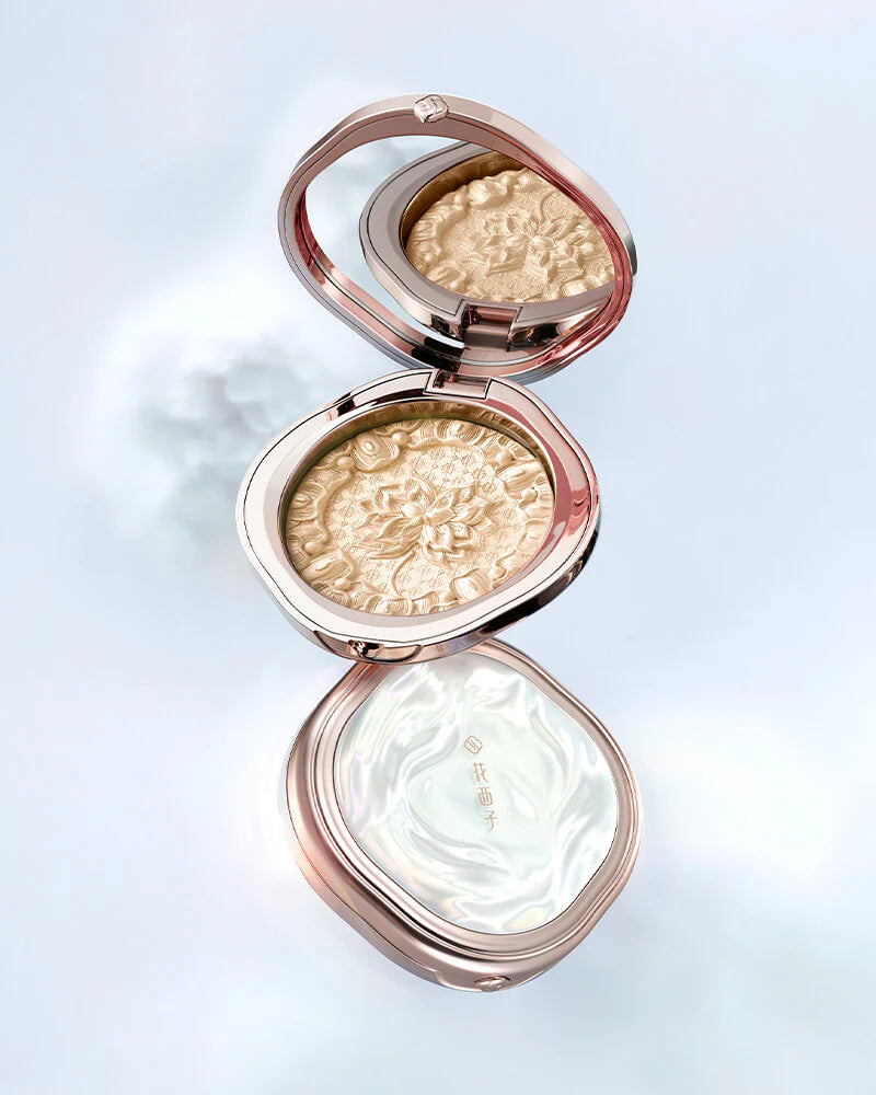 Twin-Lotus Relief Luminous Glow Highlighter